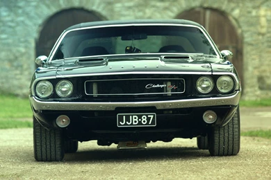 Dodge RT Challenger Car Wallpapers HD For Desktop & Mobile