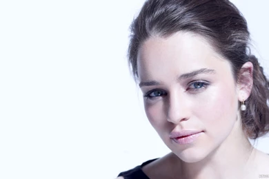 Emilia Clarke 2560x1440 High Resolution Wallpapers