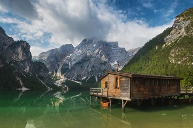 Mountain Cabin Wallpapers 1024x768px