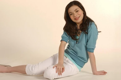 Full HD Miranda Cosgrove Wallpapers