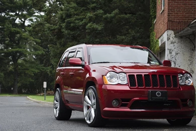 Jeep Grand Cherokee SRT8 Wallpapers   1680x1050   245819