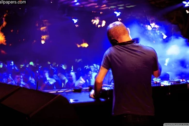 Dj Mixing Hd Desktop 2048x1152 Wallpapers