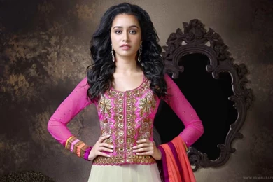 Shraddha Kapoor Bollywood Actress In Lehenga Choli Wallpapers   HD ...