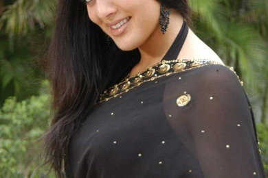 Parvathi Melton Photos,Parvathi Melton Images, Pictures, Stills ...