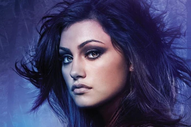 PHOEBE TONKIN AS FAYE WALLPAPER   (