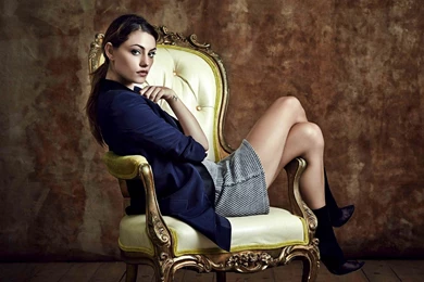Phoebe Tonkin HD Images