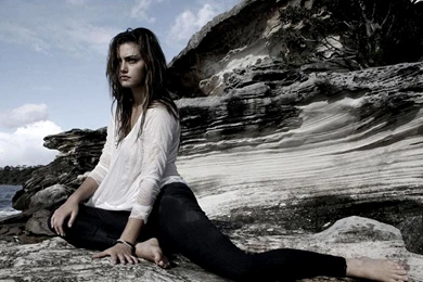 Phoebe Tonkin Computer Wallpapers, Desktop Backgrounds