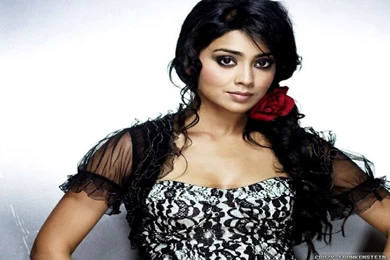 Shriya Saran Wallpapers   Female Celebrity   Crazy Frankenstein