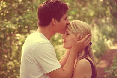 Cute Love Couple Wallpapers