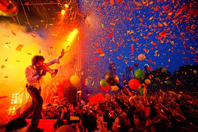 Info] The Flaming Lips Siguen Los Pasos De Green Day.   Taringa!