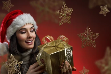 Gorgeous Little Girl Holding Gifts On Her Hand Hd 1080p