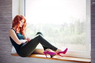 Sad Girls Wallpapers HD Pictures