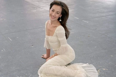 Maggie Q Wallpapers HD Free Download