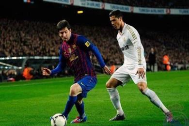 Lionel Messi Vs Cristiano Ronaldo Latest HD Wallpapers 2013 ...