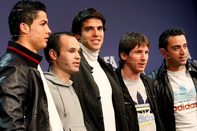 Preeninaris: Messi Vs Ronaldo Wallpapers