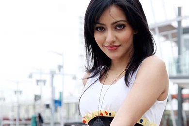 Neha Sharma Wallpapers   Page 1 Of 10   Apnatimepass.com