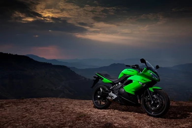 Kawasaki Ninja 300   Wallpaper.