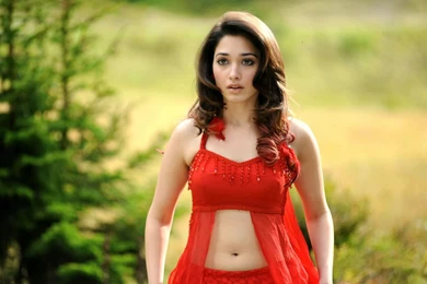 Tamanna Bhatia Pretty HD Wallpapers And Images
