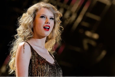 Taylor Swift Wallpapers, Photos & Images In HD