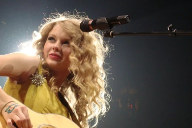 Taylor Swift Red : Desktop And Mobile Wallpapers : Wallippo