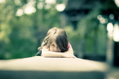 Sad Girl Simple Wallpapers