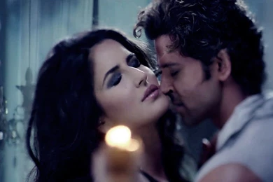 Katrina Kaif Hrithik Roshan Kissing Wallpapers   DreamLoveWallpapers
