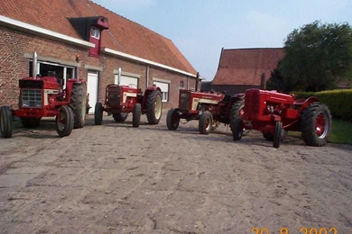 International Harvester 724 Gallery: Photo