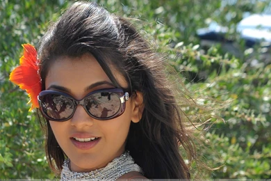 Kajal Aggarwal In Black Goggles Sweet Face Closeup Wallpapers