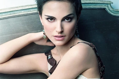 Famous Hollywood Actress