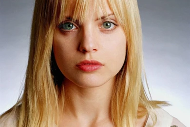 Mena Suvari HD Desktop Wallpapers