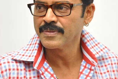 1_35_69_venkatesh Stills In Bodyguard (8).jpg