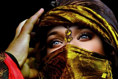 Wallpapers Arab Girl HD Picture