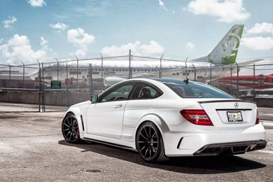 Mercedes Benz C63 Amg Wallpapers : Sport Cars Wallpapers 2016