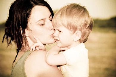 Baby Kiss Images And Wallpapers Download