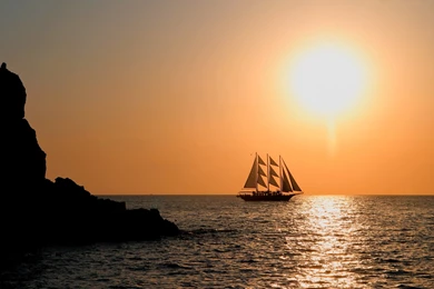 1680x1050 Sailboat Evening Sun Hd Wallpapers