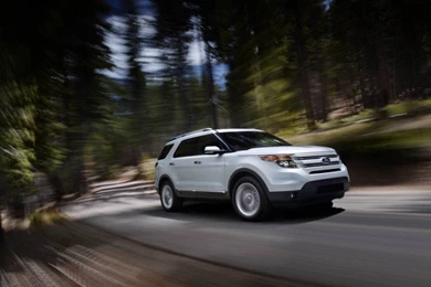 2011 Ford Explorer Wallpapers