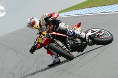 Download Wallpapers Hd Size 1920 X 1080   Aprillia Supermoto ...