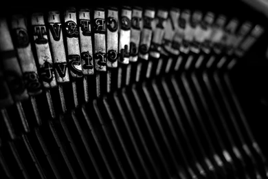 First Look At Ubuntu 13.04 Wallpapers. Download It Now!