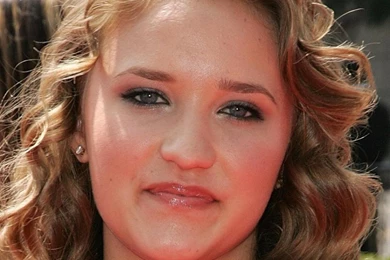 Download Wallpapers 1024x1024 Emily Osment, Girl, Haircut, Face ...