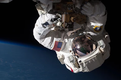 Repairing The ISS, 11 May 2013 – Wallpapers