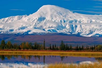 Download Wallpapers 3840x2160 Mountain, Snow covered, Top, Autumn ...