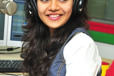 Download Gorgeous Colors Swathi Latest Photos At Radio Mirchi ...