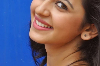 Rakul Preet Singh Cute Hd Wallpapers Free