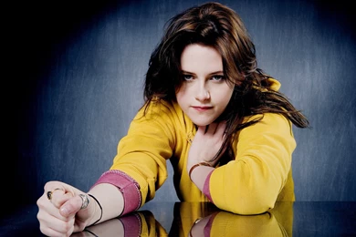 Free Halloween Wallpapers   Mmw Blog: American Actress Kristen ...