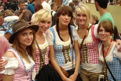 Oktoberfest – Daily Backgrounds In HD