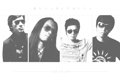 Browsing Wallpapers On DeviantArt