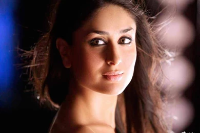 Kareena Kapoor Face Back Hd Wallpapers