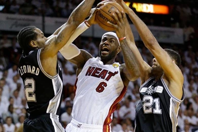 Tim Duncan, Kawhi Leonard, LeBron James   In Photos: LeBron James ...