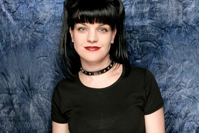 Pauley Perrette Uhd Wallpapers   Ultra High Definition Wallpapers ...