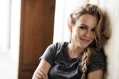 Bridgit Mendler Wallpapers Pictures